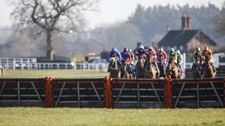 Ludlow Racecourse - Guide, Fixtures, Betting & Tips - 2022